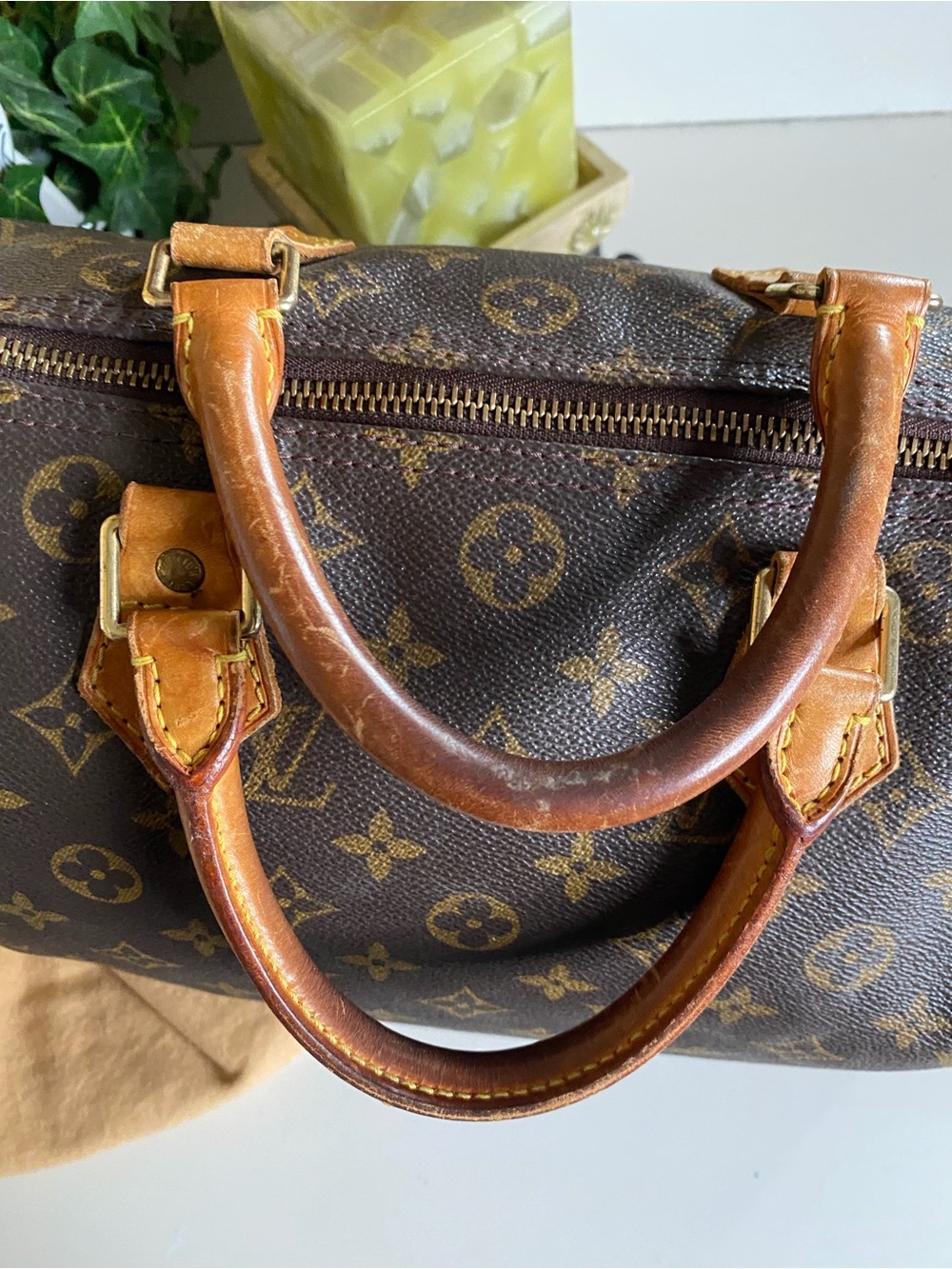 Louis Vuitton Monogram Canvas Speedy Handbag in Brown & Tan - Picture 4 of 16